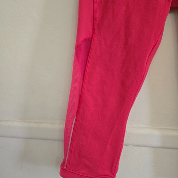 Lululemon Sun Runner Crop *17" Fuchsia Pink - Picture 5 of 8